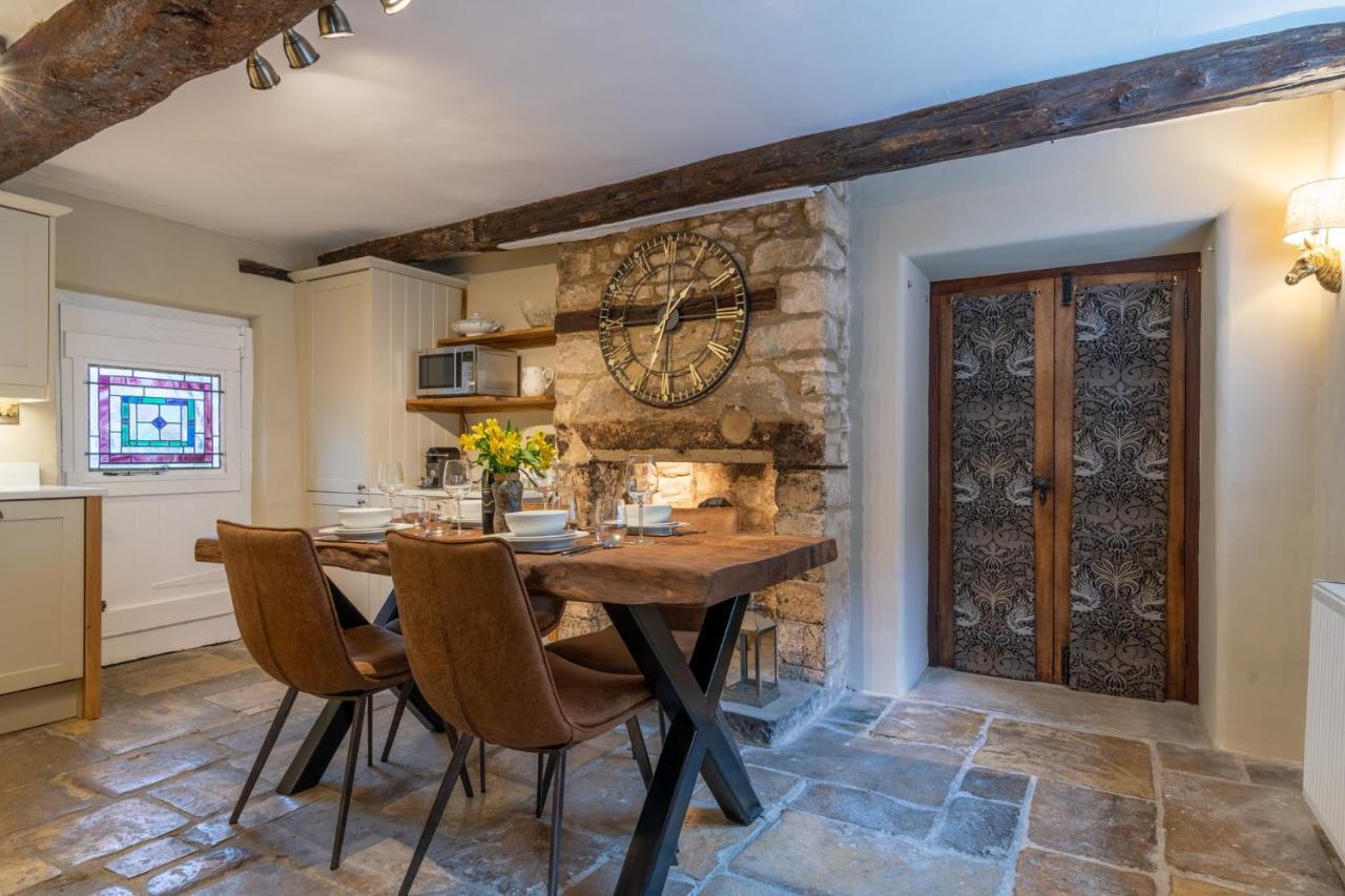 Farthingdales Villa Burford Exterior photo